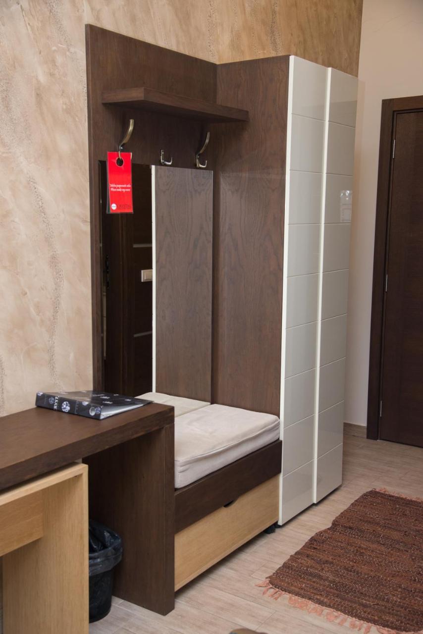 Hotel Crystal Pecinci Dış mekan fotoğraf
