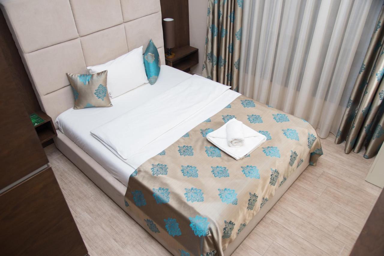 Hotel Crystal Pecinci Dış mekan fotoğraf