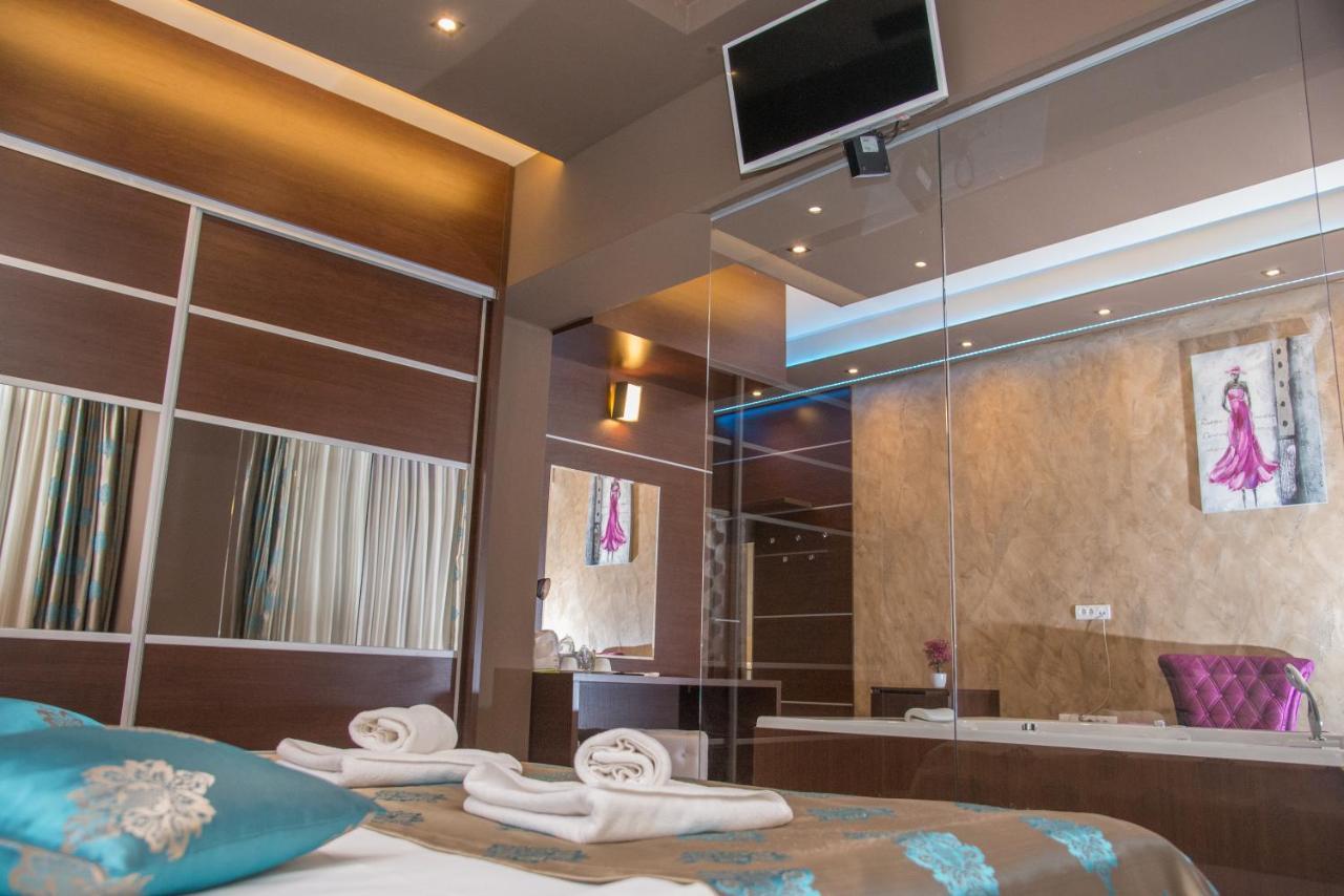 Hotel Crystal Pecinci Dış mekan fotoğraf